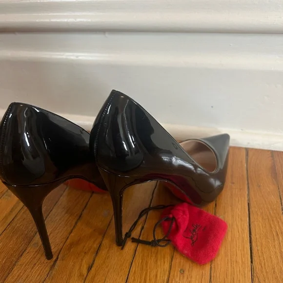 Red bottom heels - Picture 5 of 8